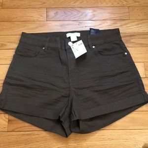 High Waisted Dark Green Shorts